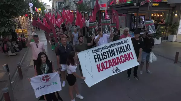 İzmir'de ABD Donanması'na Karşı Protesto