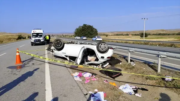 Çorum'da feci kaza: Polis çift hayatını kaybetti, çocukları yaralandı