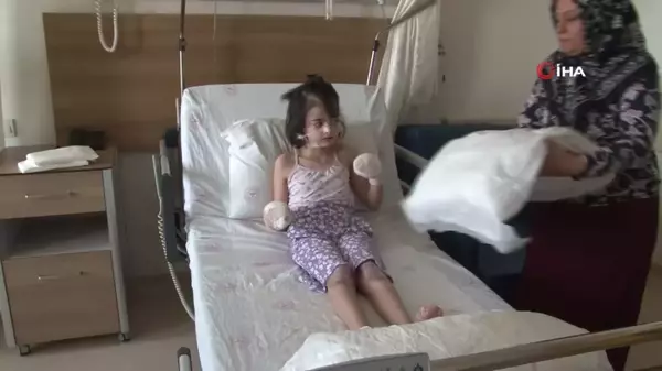Kelebek Hastası Minik Rojda'nın Ameliyatıyla Elleri Açıldı