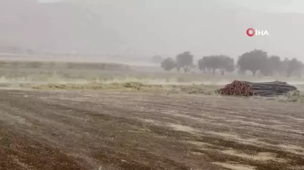 Mardin'de Dolu Yağışı Hayatı Olumsuz Etkiledi