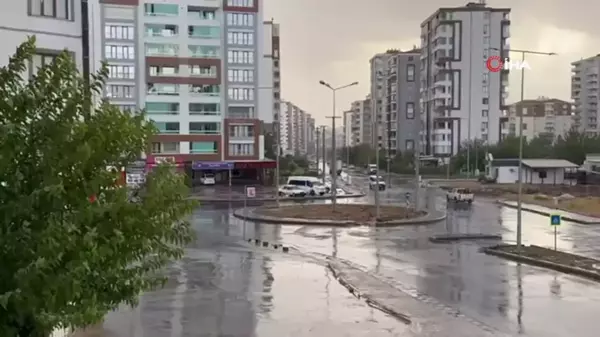 Diyarbakır'da Gök Gürültülü Sağanak Yağış