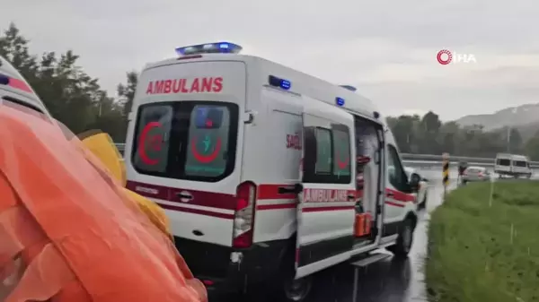 Zonguldak'ta Yolcu Midibüsü Devrildi: 9 Yaralı