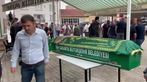 Kız İsteme Dönüşü Kazaya Karışan Yaşlı Çift Yan Yana Defnedildi