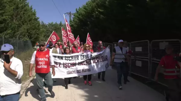 Cemal Enginyurt ve Sera Kadıgil, Polonez İşçilerine Destek Verdi