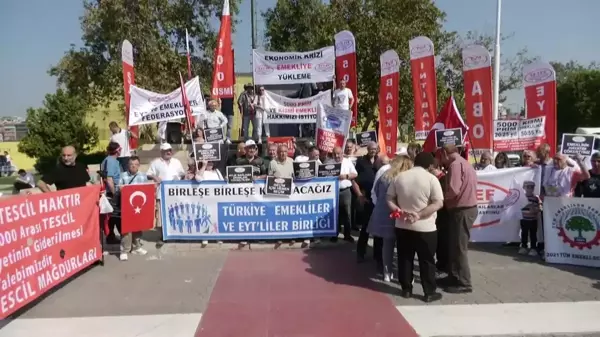 EYT'liler Kadıköy'de Eylem Düzenledi