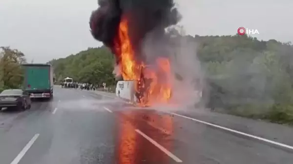 Bursa'da Yolcu Otobüsü Alevlere Teslim Oldu