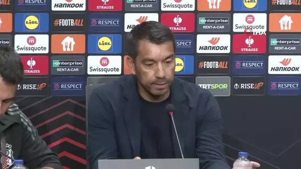 Van Bronckhorst: 'Isıklanma konusunda son kez olur umarım'