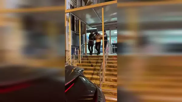 İstanbul'da Silahlı Kavga: 4 Yaralı