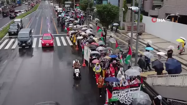 Tokyo'da İsrail'in Gazze'deki Katliamına Karşı Protesto Yürüyüşü Düzenlendi