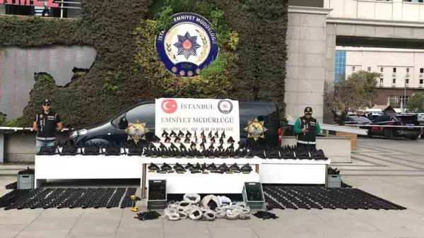 İstanbul'da Silah Kaçakçılığı Operasyonunda 9 Gözaltı