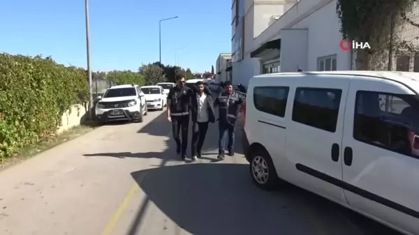 Adana'da Boşanma Sürecindeki Kişiye Silahlı Saldırı: 'Sinirle Yaptım'