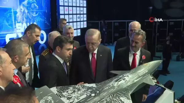 Cumhurbaşkanı Erdoğan, SAHA EXPO fuarında stantları ziyaret etti