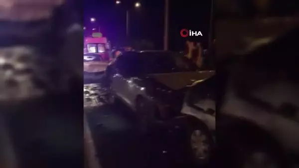 Bolu'da Trafik Işıklarında Zincirleme Kaza: 3 Araç Birbirine Çarptı