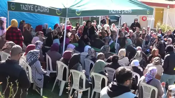 Şarkıcı Gülşen'in Babası Son Yolculuğuna Uğurlandı