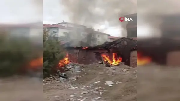 Ankara Sincan'da Ahır Yangını