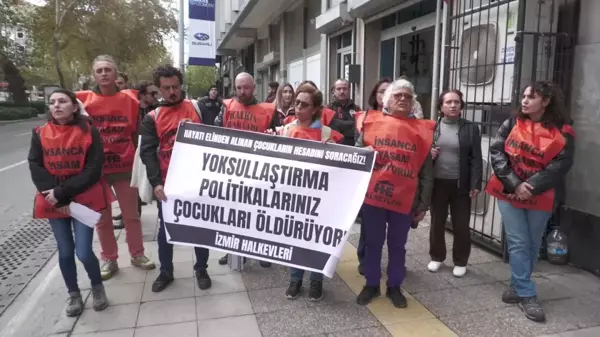 İzmir'de Yangında Hayatını Kaybeden Çocuklar İçin Protesto