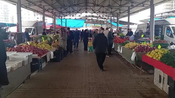 Kozan Pazarı'nda Pahalılık Yürekleri Yakıyor