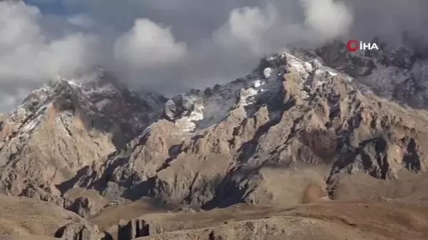 Aladağlar'da Kaybolan İki Kadın Dağcının Arama Çalışmaları Devam Ediyor