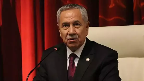 Bülent Arınç, yıllar önce yaşanan olayı anlattı: Tayyip Bey masaya yumruğu vurup