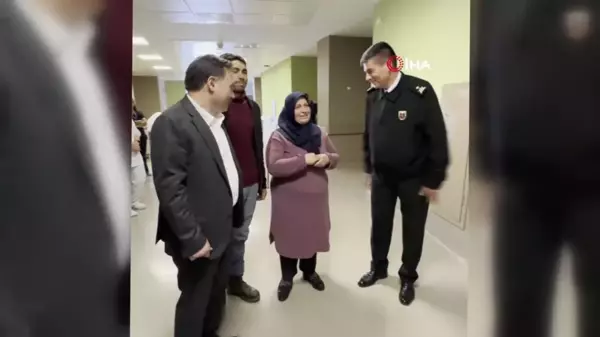 Vali Çiçek, Jandarma Aracında Doğan Bebeği Ziyaret Etti