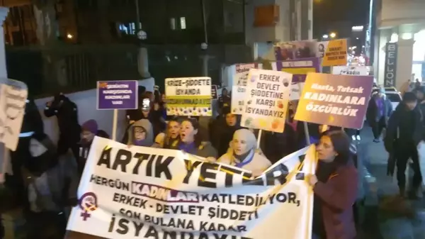 Samsun'da Kadına Yönelik Şiddete Karşı Yürüyüş Düzenlendi