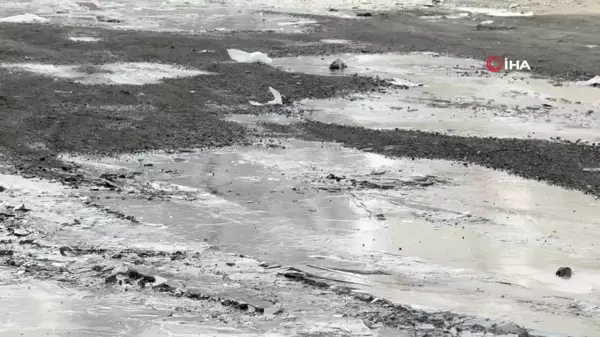 Ağrı'da Soğuk Hava Vatandaşları Önlem Almaya Zorluyor