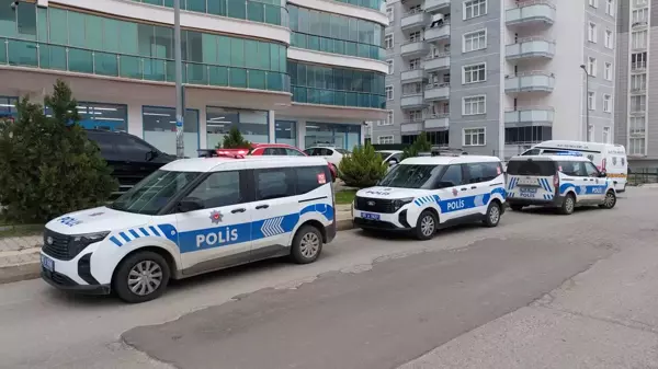 Samsun'da 16 yaşındaki çocuk babasını uyurken tabancayla kafasından vurdu