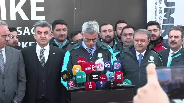 Sağlık Bakanı Memişoğlu: Suriyeli Komşularımıza Yardım Ediyoruz