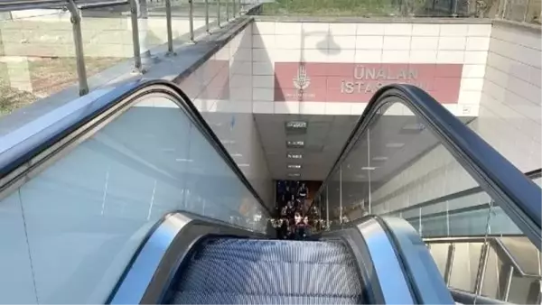 Üsküdar'da metro raylarına atlayan kişi ağır yaralandı