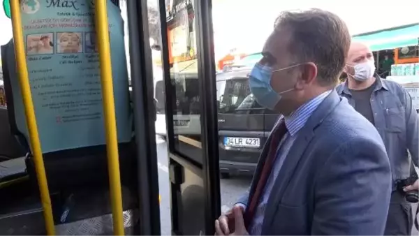 Arnavutköy'de ayakta yolcu taşıyan minibüs sürücüsü, kaymakama yakalandı