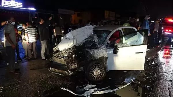 Düzce'de zincirleme kazada 12 kişi yaralandı; trafik polisi yolu fırçayla süpürdü