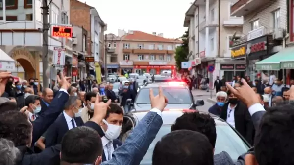 Akşener'in taraftarlarına 'bozkurt işareti' tepkisi