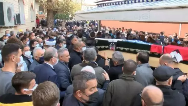 SARIYER'DEKİ KAZADA ÖLEN MİNİBÜS ŞOFÖRÜ SON YOLCULUĞUNA UĞURLANDI