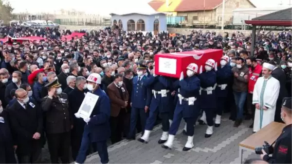 ŞEHİT UZMAN ÇAVUŞ ÇELİK, SON YOLCULUĞUNA UĞURLANDI -TAMAMI