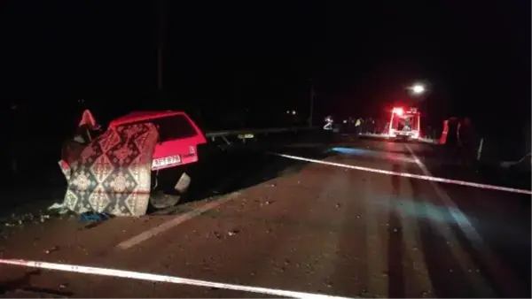 Son dakika haberi... KONYA'DA KAMYONET İLE OTOMOBİL ÇARPIŞTI 2 ÖLÜ, 3 YARALI