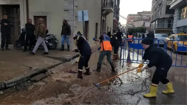 İskenderun'da sel felaketi: Milyonlarca liralık zarar