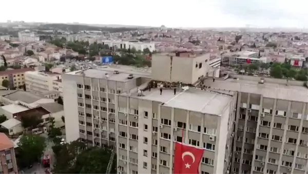 İstanbul Üniversitesi Tıp Fakültesi'nde yangın paniği