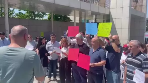 İTÜ Mesleki ve Teknik Anadolu Lisesi'nin kapatılmasına velilerden tepki