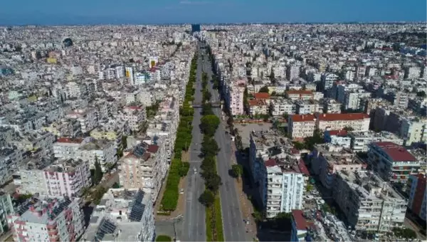 SAVAŞTAN KAÇAN UKRAYNALI, PARASINI KONUTA YATIRDI