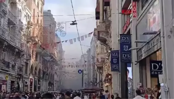 İSTİKLAL CADDESİ'NDE YANGIN MI ÇIKIT? İstiklal Caddesi'nde yangın paniği! Ne oldu, olay ne?