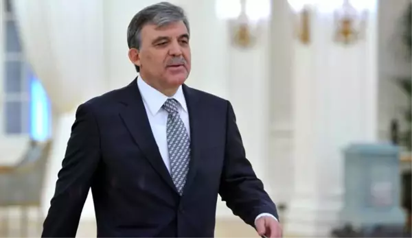 Cumhurbaşkanlığı adaylığı ile ilgili tartışmalar Abdullah Gül'ün hoşuna gidiyor