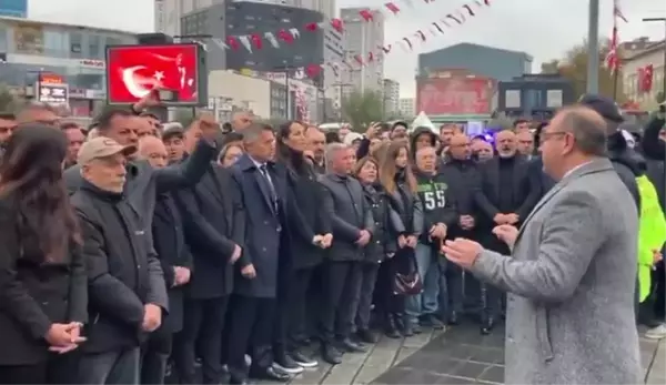 Esenyurt'a kayyum atanan Can Aksoy, 10 Kasım töreninde protesto edildi