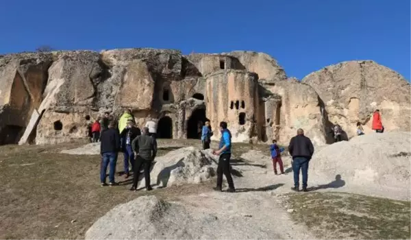 AFYONKARAHİSAR - Frig Vadisi'ne turist ilgisi