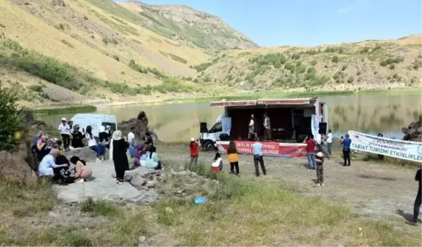 Son dakika haberi: Nemrut Krater Gölü'ne kursiyer kadınlardan gezi; temizlik yapıp, halay çektiler