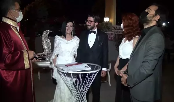 Nikah memurunun yemek, alışveriş esprisi herkesi güldürdü