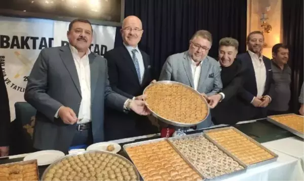 BAKLAVA ÜRETİCİLERİ: STOKÇULARLA MÜCADELE İÇİN FISTIKLI BAKLAVA ÜRETMEYECEĞİZ