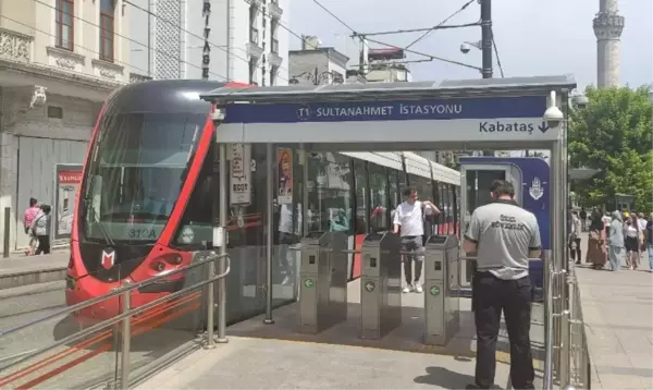 Sultanahmet tramvay kazası! Sultanahmet tramvay seferleri durduruldu mu? 9 Şubat Sultanahmet'te tramvay seferleri iptal mi?