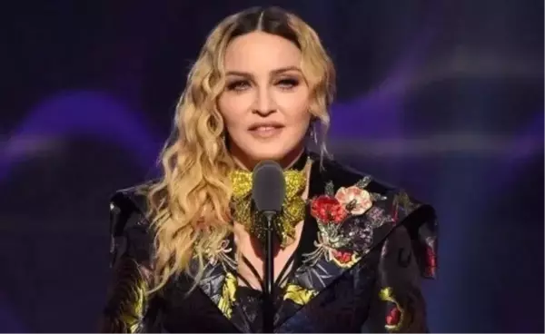 Madonna kaç yaşında? Madonna kimdir, nereli? Madonna şarkıları listesi!