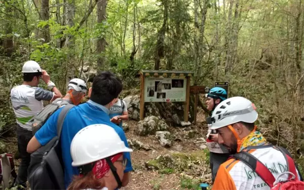 70 metre derinlikte ve 385 metre boyundaki ejder mağarası merak uyandırıyor