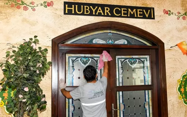 Esenyurt'ta Muharrem ayı öncesi cemevleri temizlendi